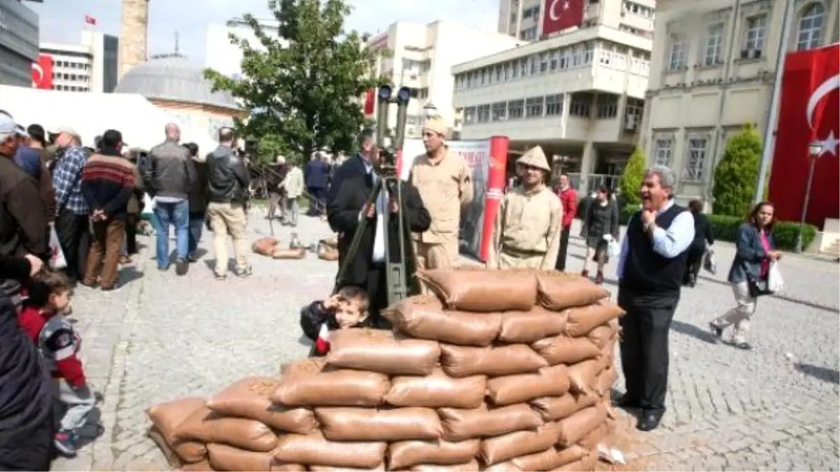 Konak Meydanı\'nda Çanakkale Cephesi