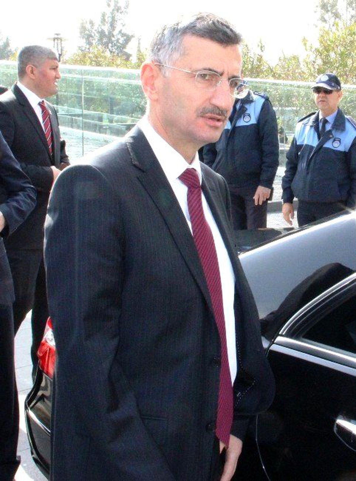 Manisa Valisinden Canlı Bomba İddialarına Yalanlama