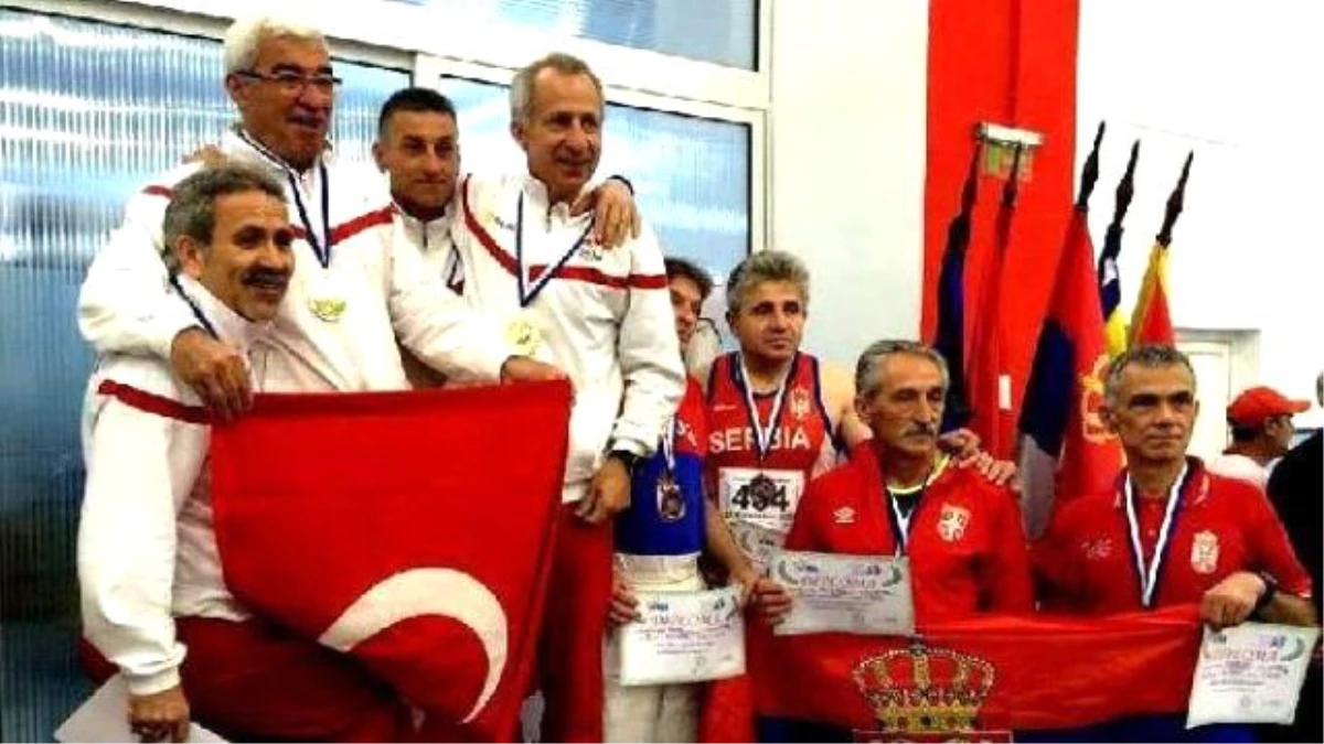 Master Atletlerimiz Balkanlar\'ı Fethetti