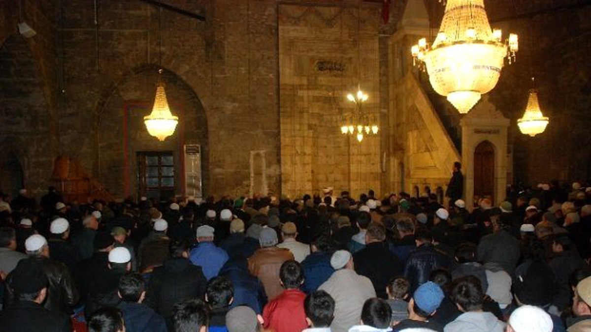 Sabah Namazında Çanakkale Şehitleri İçin Dua Okundu
