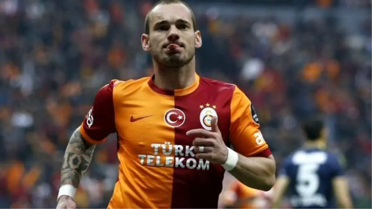 Sneijder Hiçbir Yere Gitmiyor!