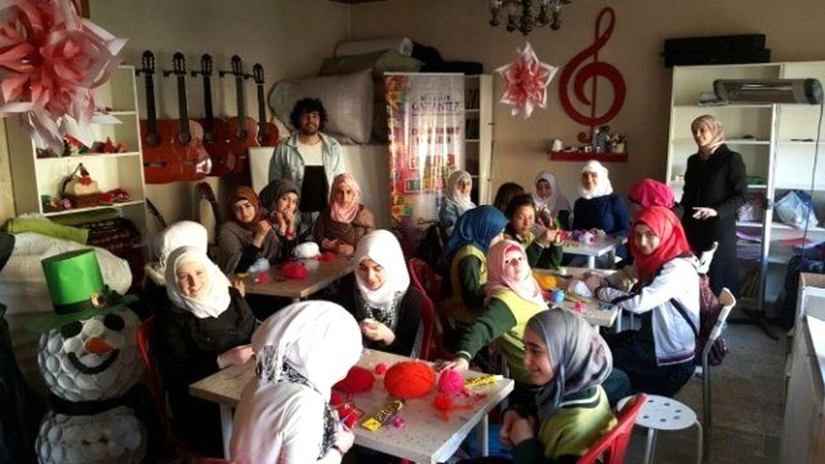 Suriyeli Çocuklara \'Barış\' Temalı Atölye Düzenlendi
