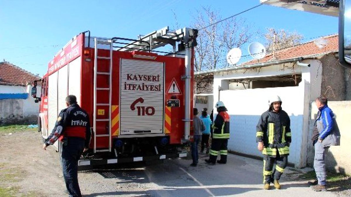 Tek Katlı Evde Çıkan Yangın Korkuttu