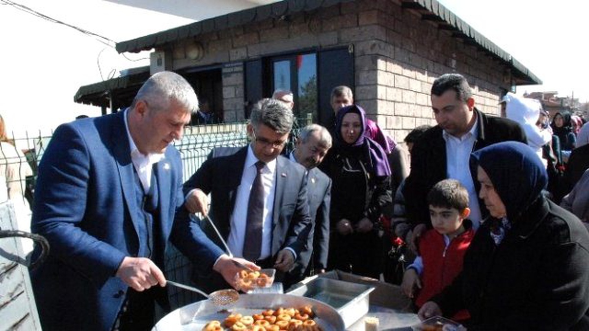 Uşak Ak Parti, Şehitler İçin Lokma Döktürdü