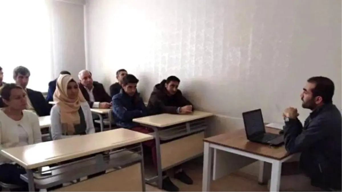 Yenişehir Gençlik Merkezinde Madde Bağımlığı Semineri Verildi