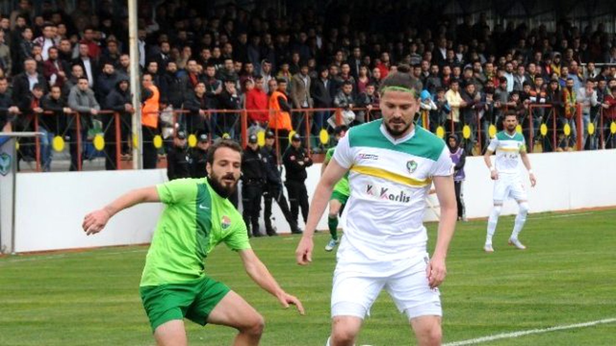 Amed Sfk, Kocaeli Birlikspor\'u 2-1\'le Geçti