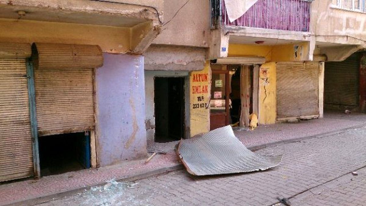Bağlar\'da Yasak Sürüyor