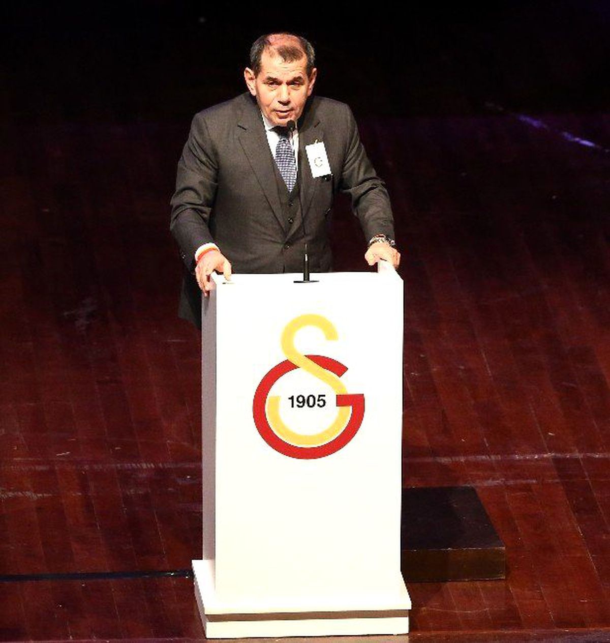Dursun Özbek: Türkiye'nin Takımlarıyız