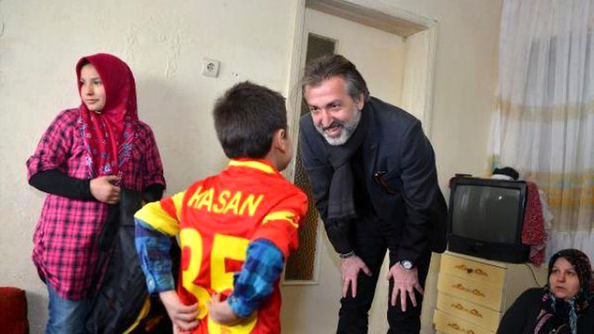 Göztepeli Yöneticilerden Suriyeli Küçük Hasan\'a Ziyaret