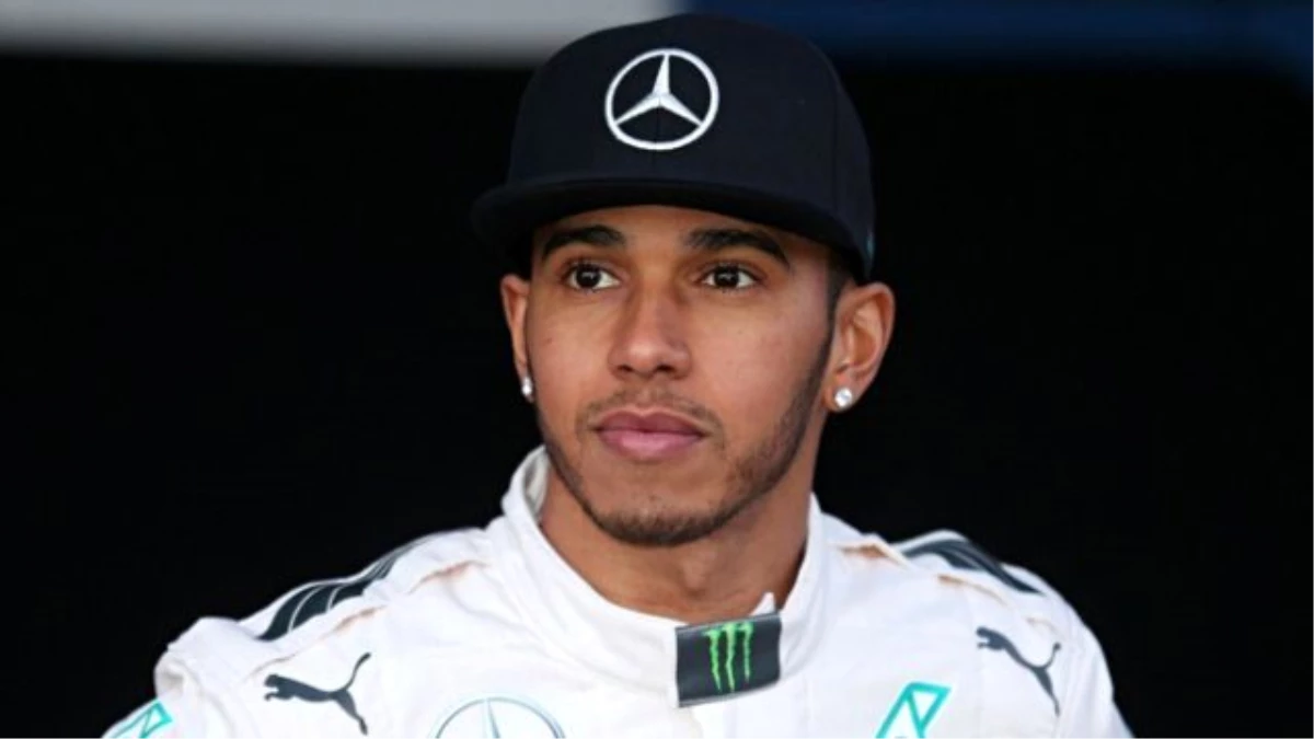 Lewis Hamilton, Avustralya\'da Pole Pozisyonunu Kaptı!