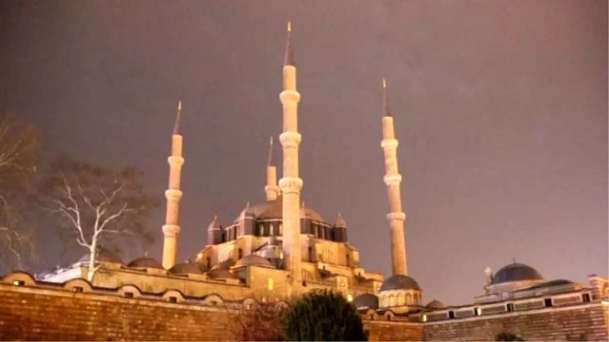 Tarihi Selimiye Camii\'nde \'İklim Değişikliği\' Eylemi