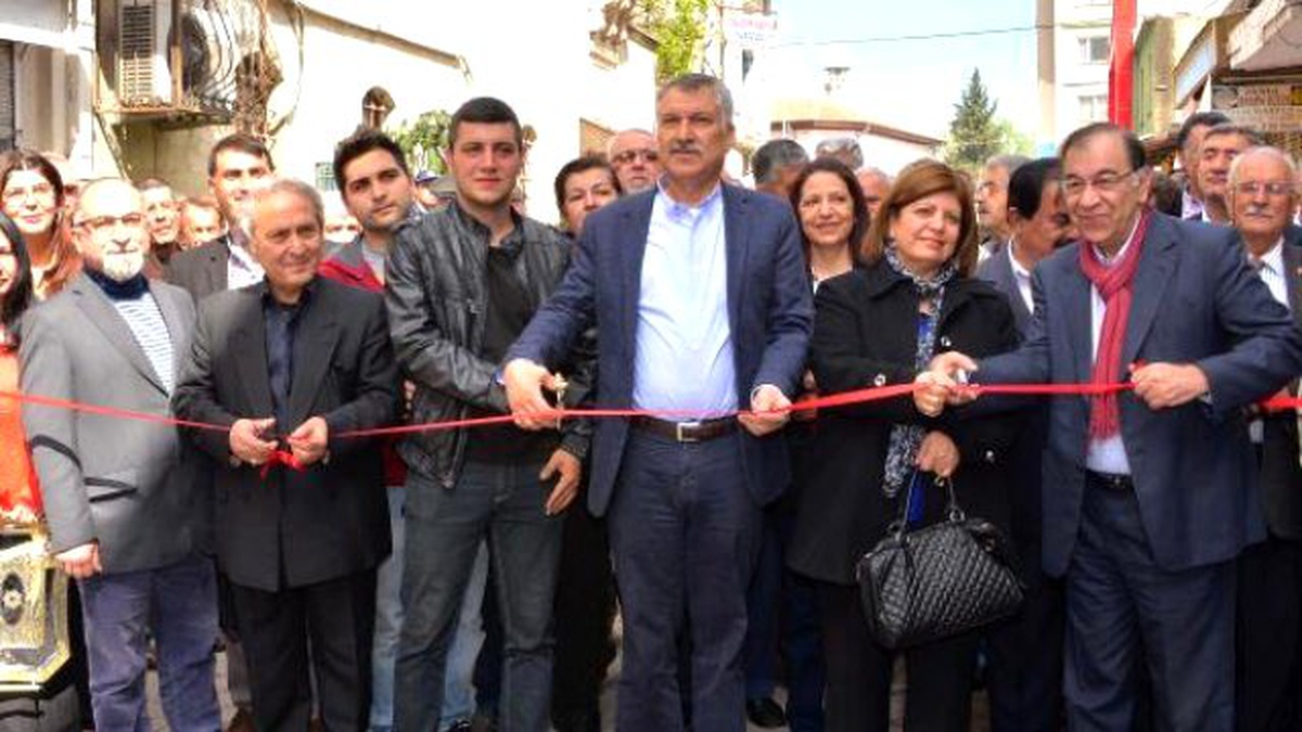 Adana\'nın Tarihi Sokaklarındaki Duvarlara 5 Bin Metrakare Grafiti
