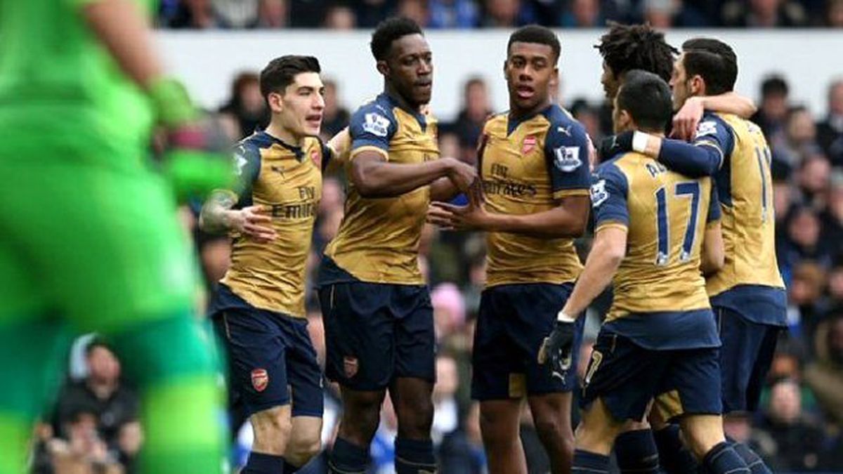 Arsenal Everton\'u 2-0 ile Geçti