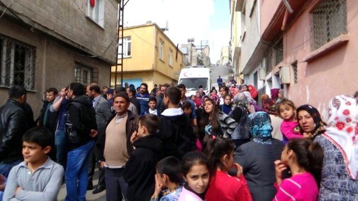 Babaanne ile Torunu Sobadan Zehirlenerek Hayatını Kaybetti
