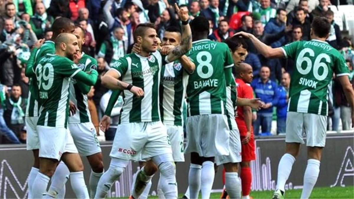 Bursaspor, Kasımpaşa\'yı 4-1 Yendi