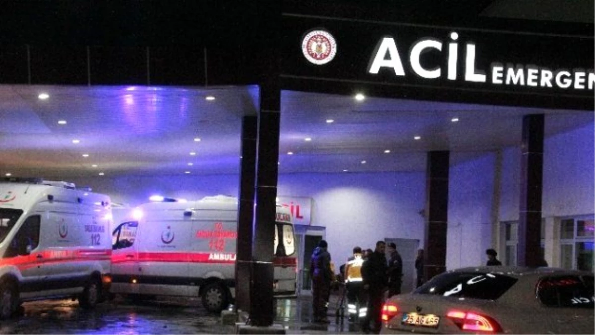 Erzurum\'da Polisleri Taşıyan Midibüs Yan Yattı: 18 Polis Yaralı