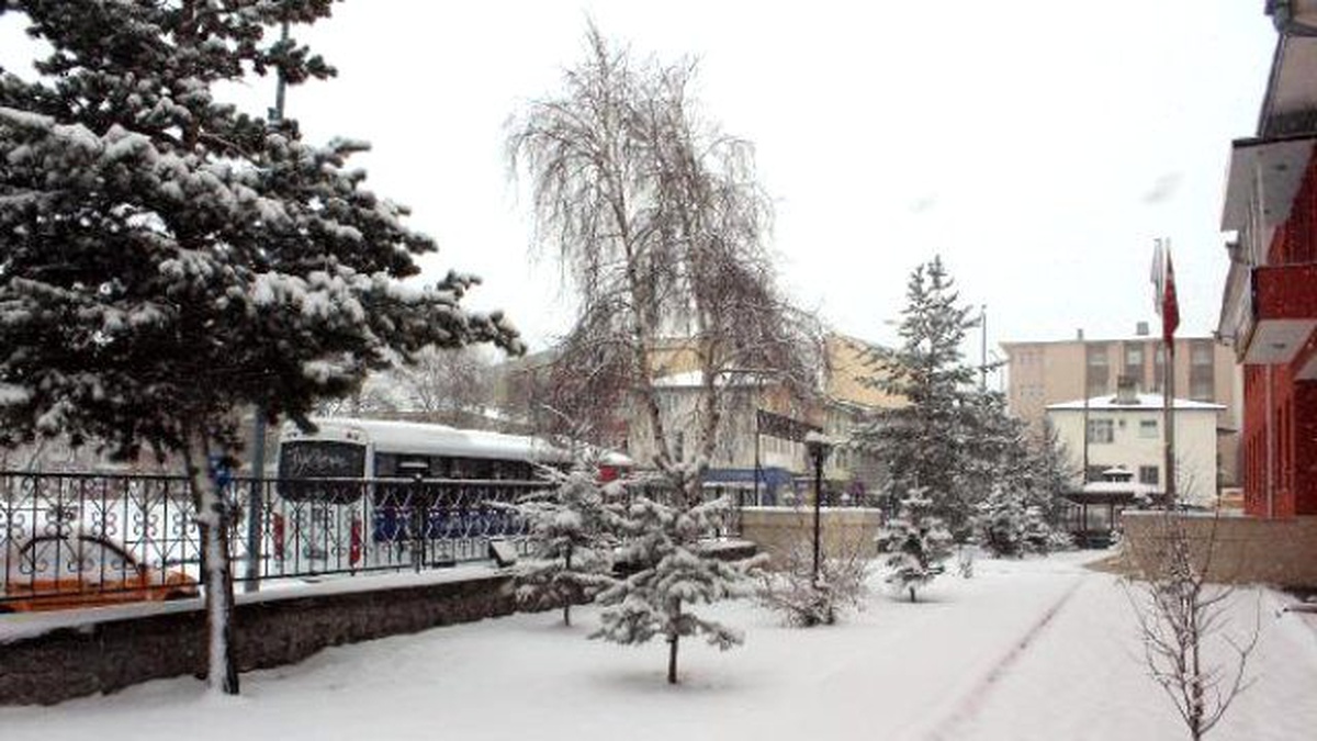 Erzurum ve Ardahan\'da, Mart Karı Etkili Oldu