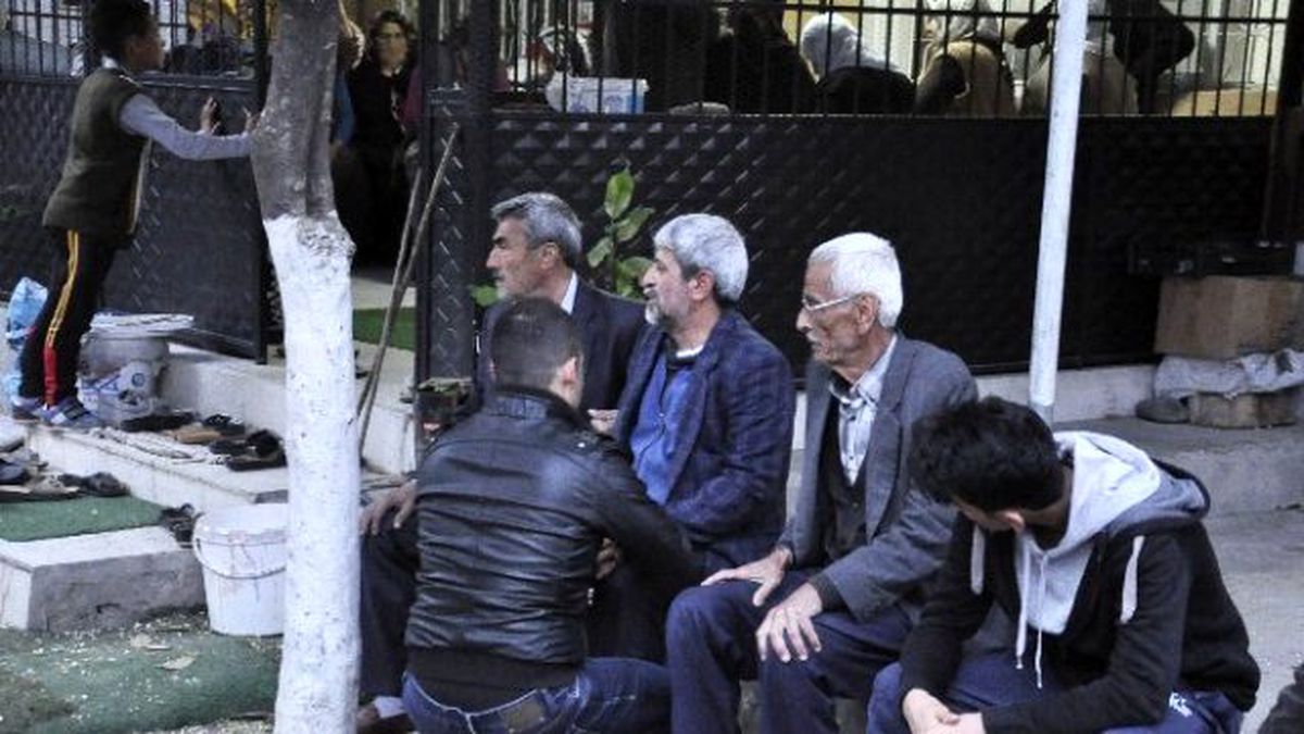Hataylı Şehidin Babaevine Ateş Düştü
