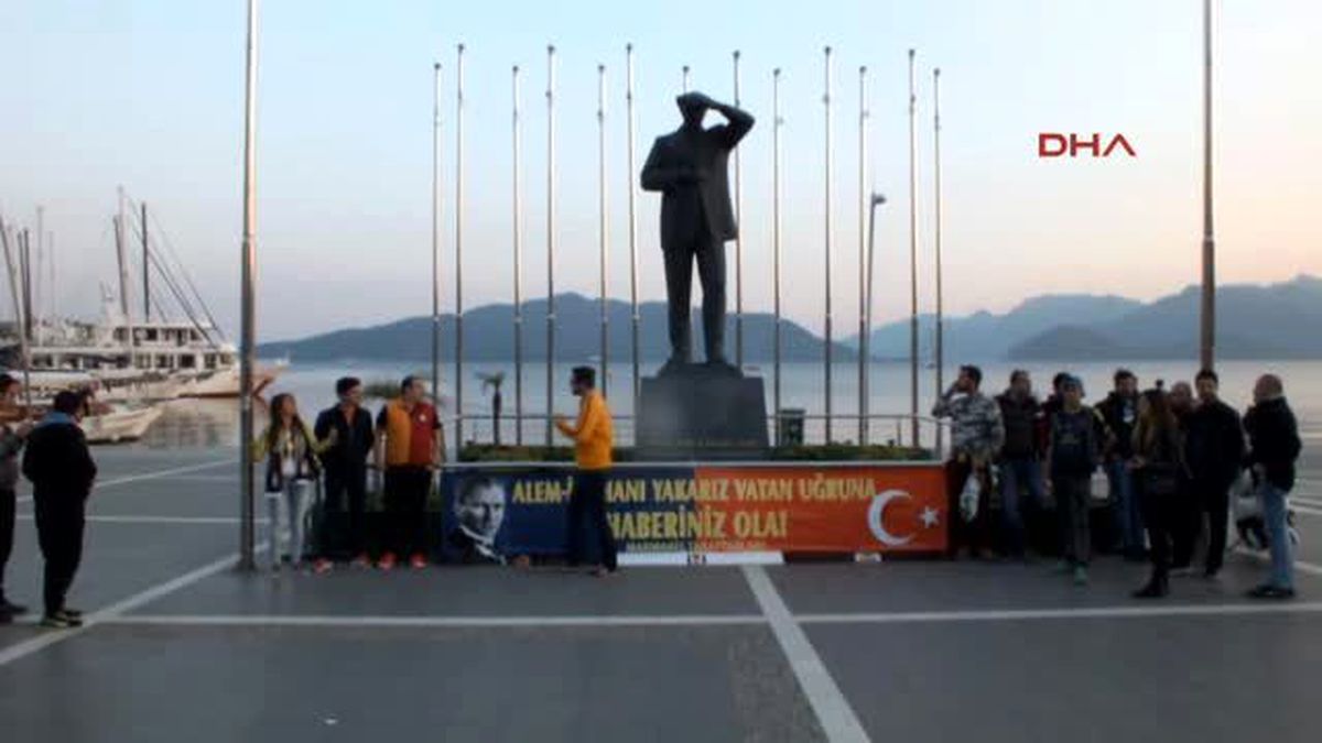 Marmaris\'te Taraftarlar Teröre Karşı Tek Vücut Oldu