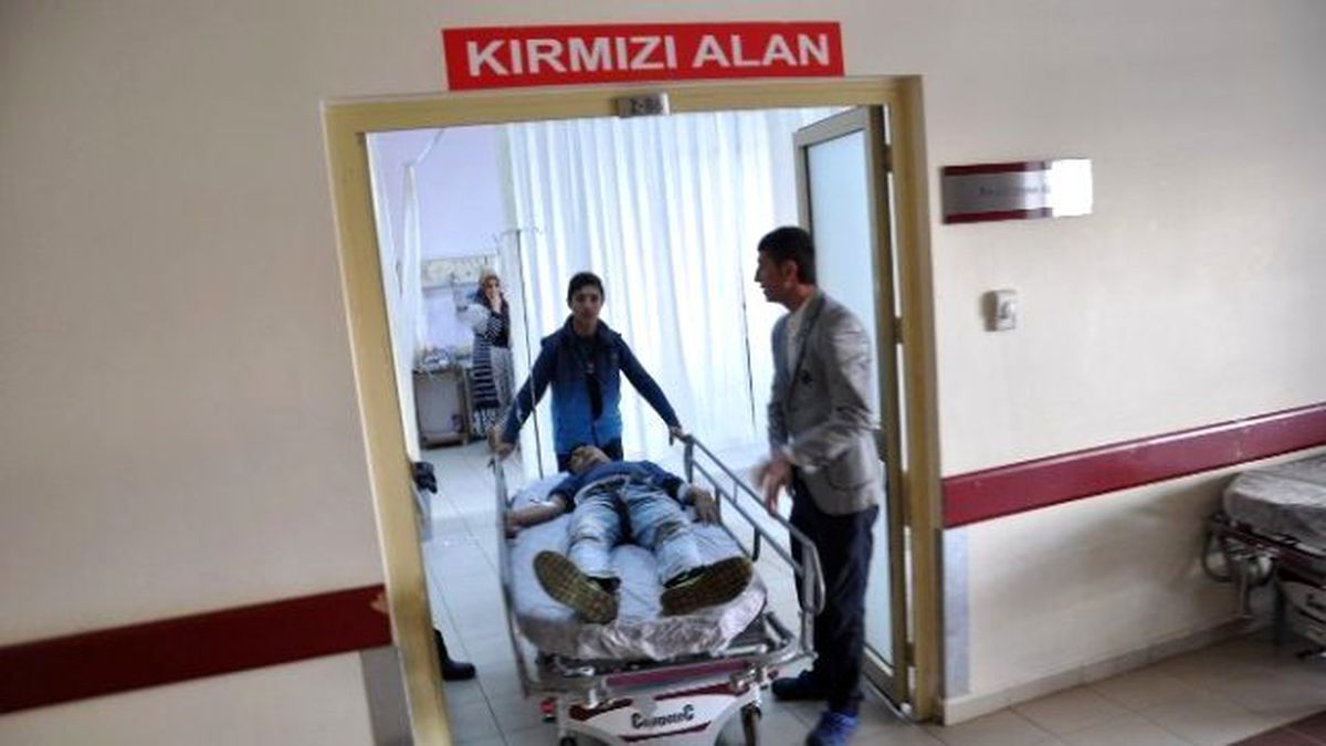 Para İstedikleri Çocuğu Bıçakladılar