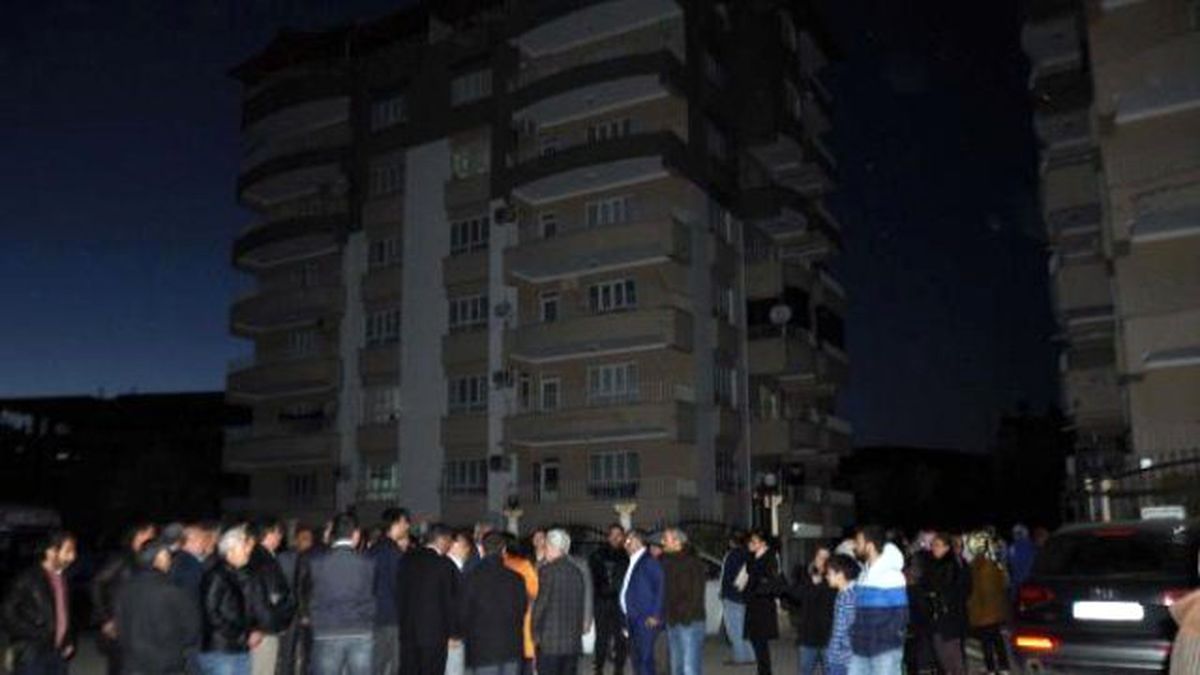 Şehit Komiser Yardımcısının Eşi Adıyaman\'da, Annesi Hatay\'da Acı Haberi Aldı