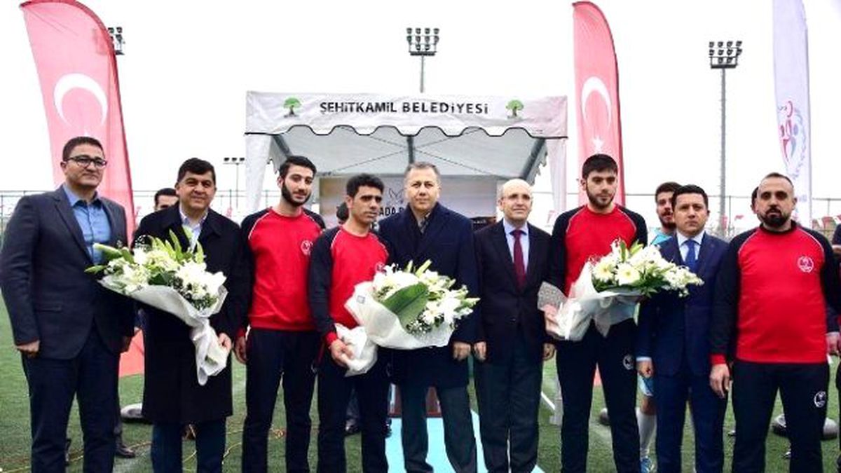 Suriyeli Mültecilerin Oynadığı Kardeşlik Ligi Turnuvası Başladı