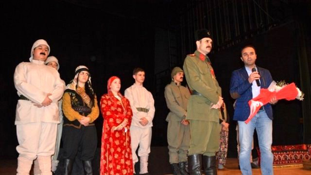 Tatvan\'da "Çanakkale Destanı" Adlı Tiyatro Oyunu