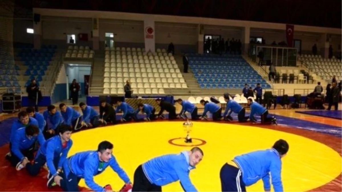 Tokat\'ta, Türkiye Güreş Şampiyonası Sona Erdi