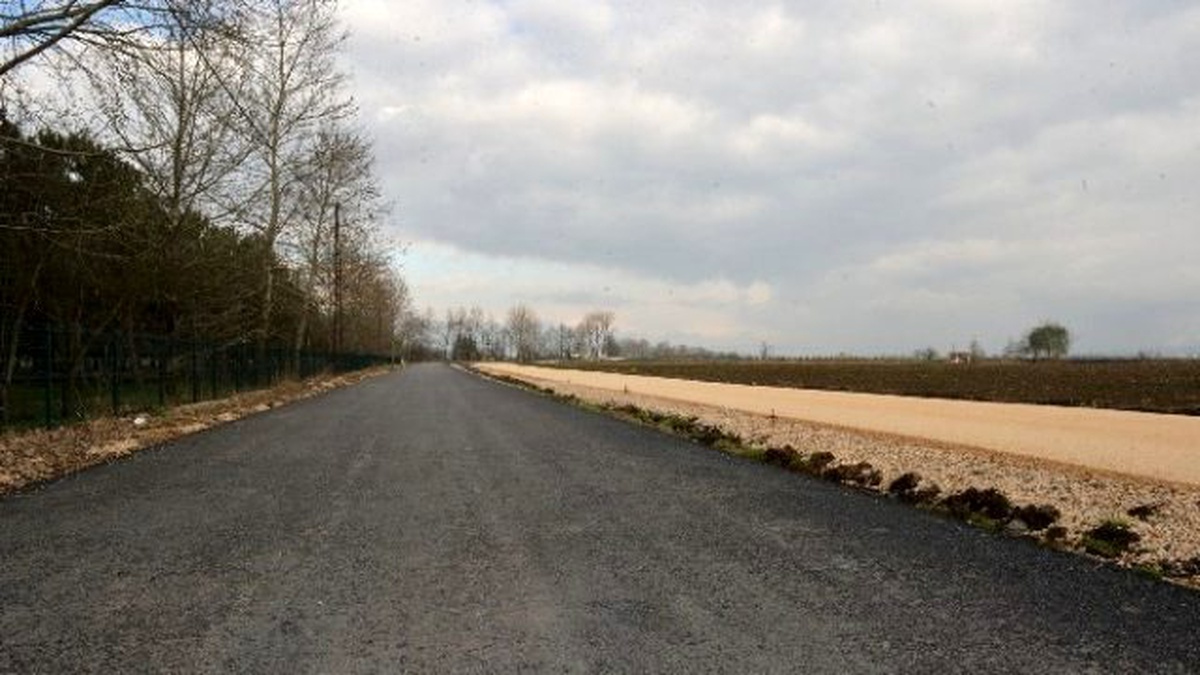 Yenişehir\'in Batısına Bölünmüş Yol