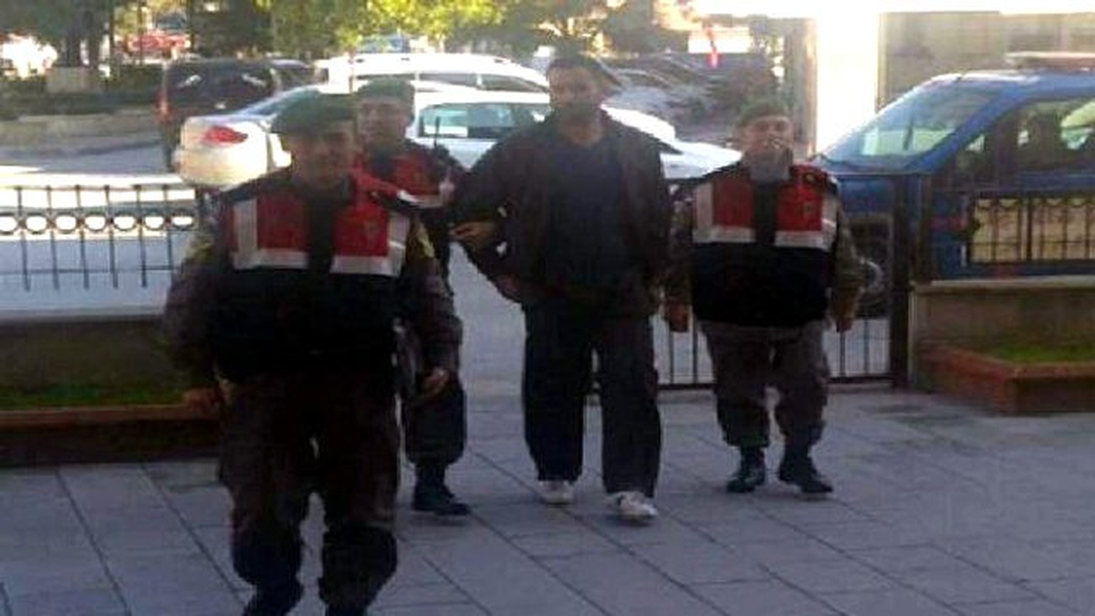 9 Ayrı Suçtan Aranan Zalı Jandarmadan Kaçamadı