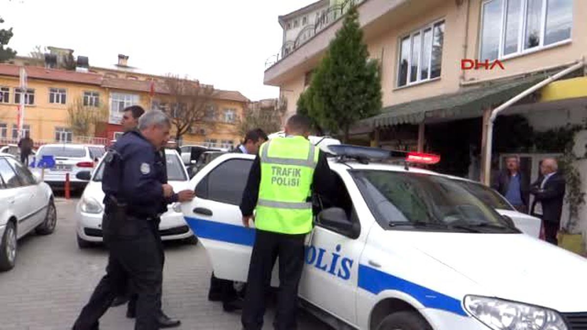 Adıyaman \'Dur\' İhtarına Uymayan Şüpheliler Yakalanınca Polise Saldırdılar