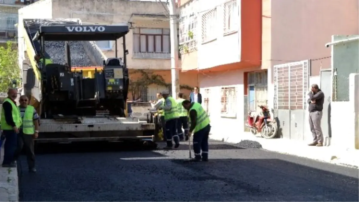 Akdeniz Belediyesi, Mithatpaşa Mahallesi\'ne 10 Bin Ton Asfalt Dökecek