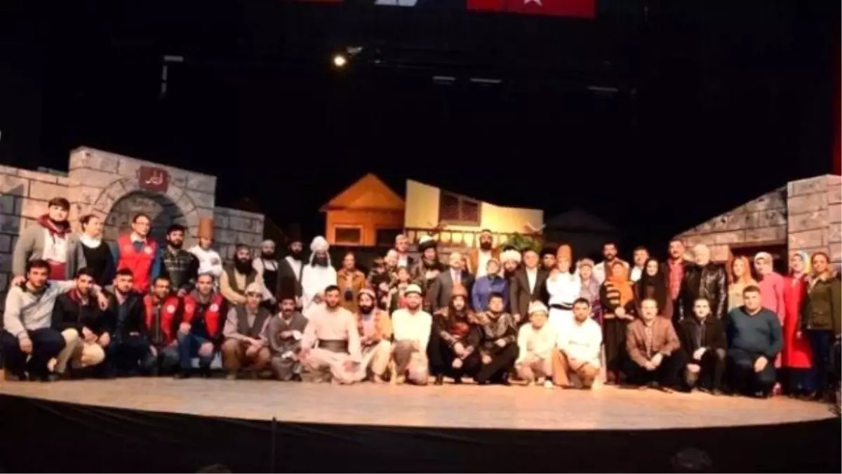 Ateş-i Aşkın Yolcuları Tokat'ta Sahnelendi