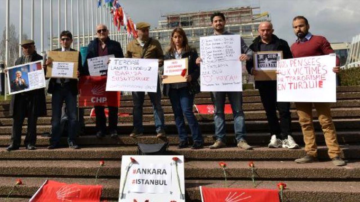 Avrupa Konseyi Önünde Türkiye\'deki Terör Eylemlerine Kınama