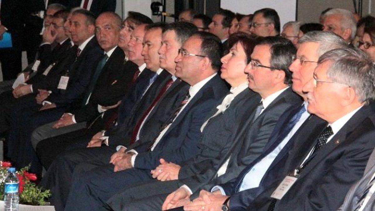 Bakan Bozdağ'dan 'Terör' Açıklaması