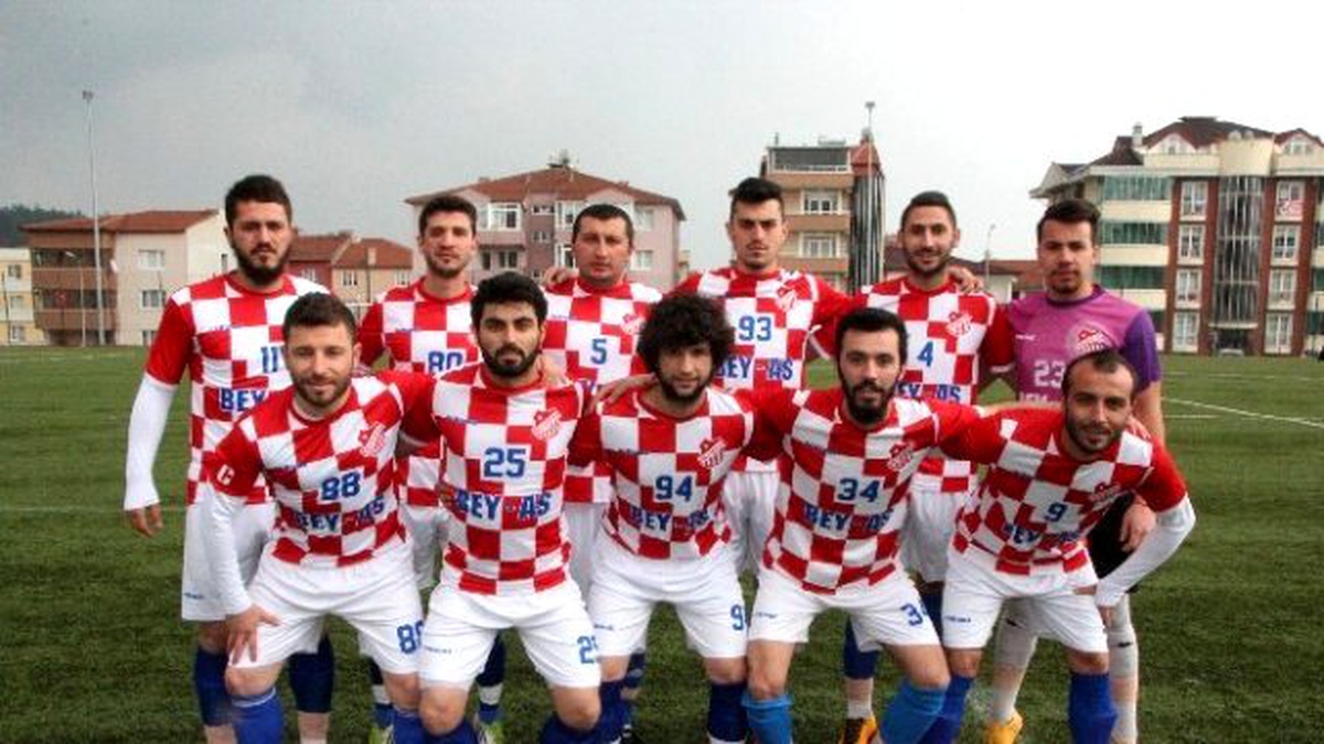 Bilecikspor, Bozüyük Güneşspor\'u Farkla Yendi