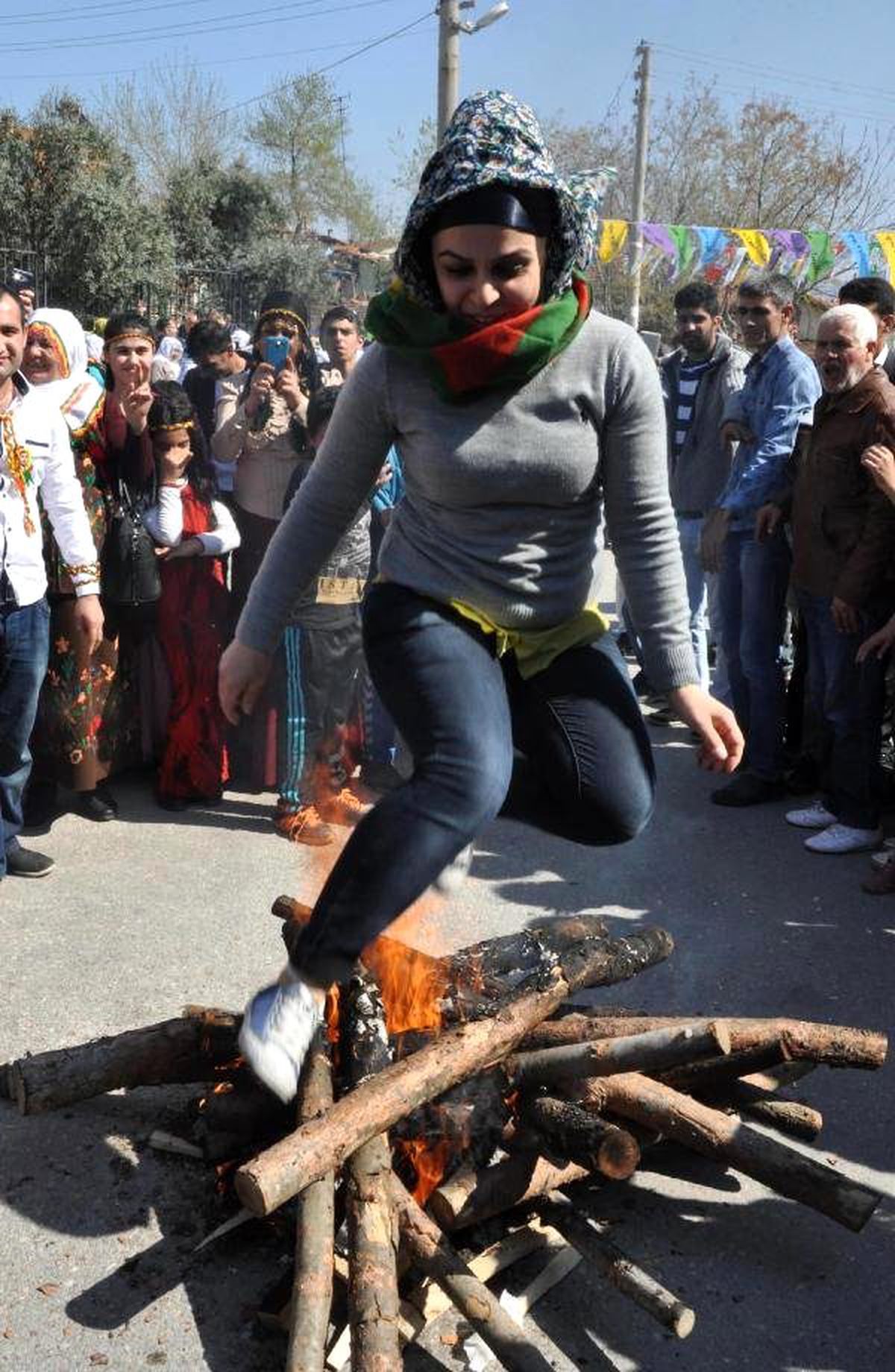 Denizli\'de Nevruz Kutlamaları Olaysız Bitti