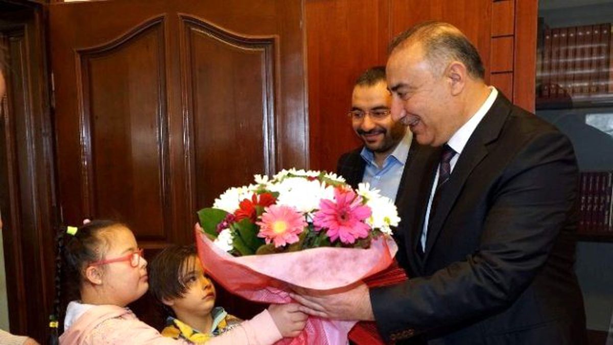 Down Sendromlu Çocuklar ve Aileleri Nevşehir Belediyesi\'nde