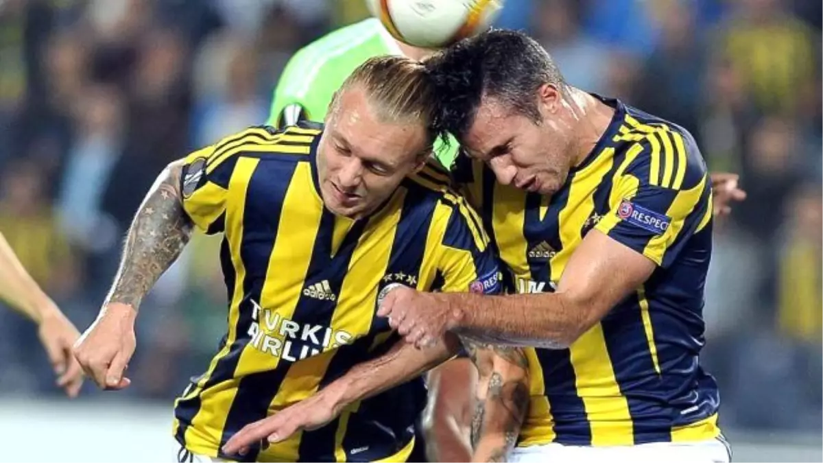 Fenerbahçeli Kjaer\'e "Türkiye\'yi Terk Et" Uyarısı