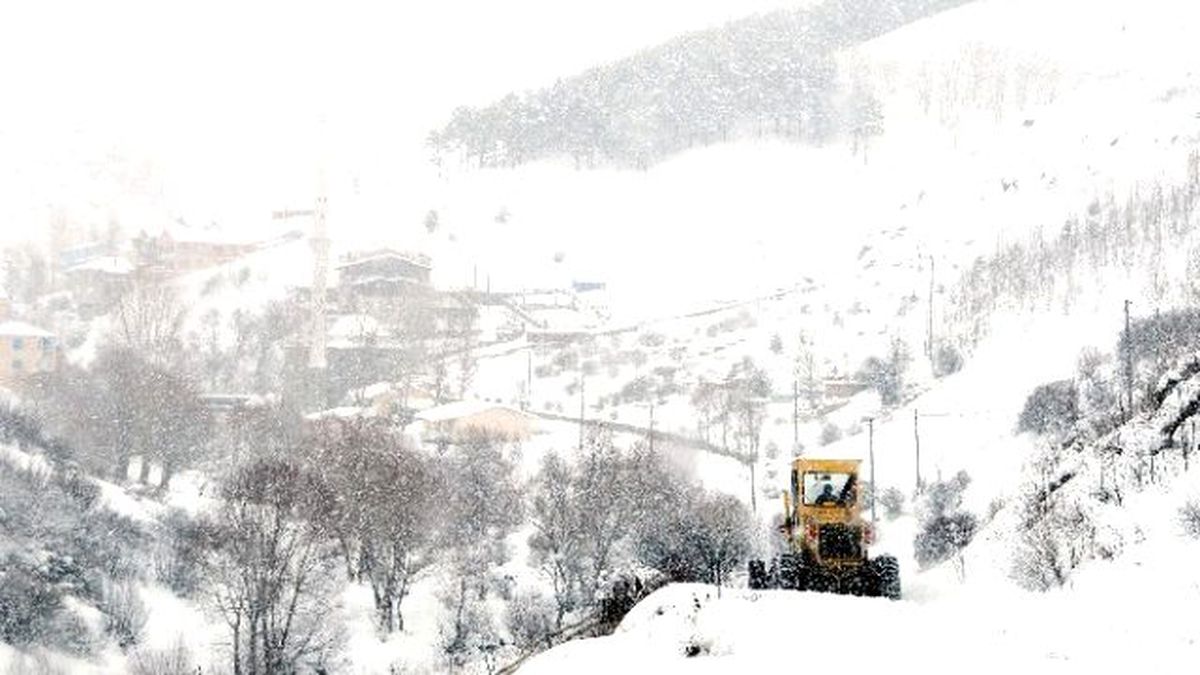 Gümüşhane\'de 75 Köy Yolu Ulaşıma Kapandı
