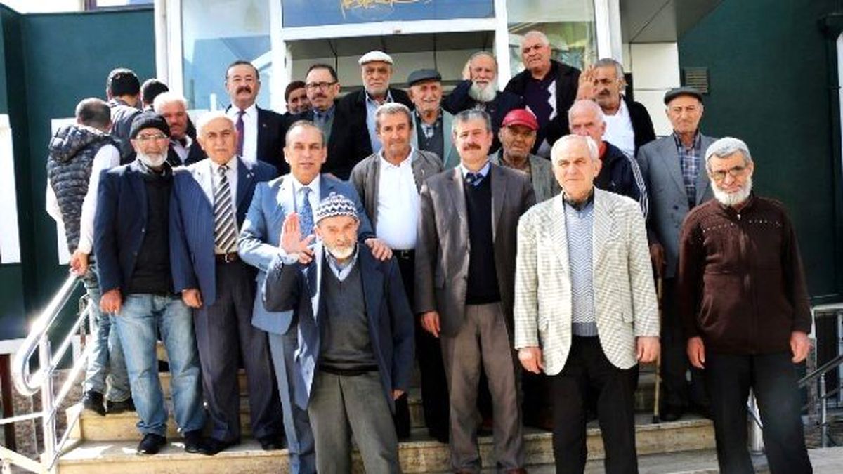 Konesob\'tan Yaşlılara Moral Yemeği