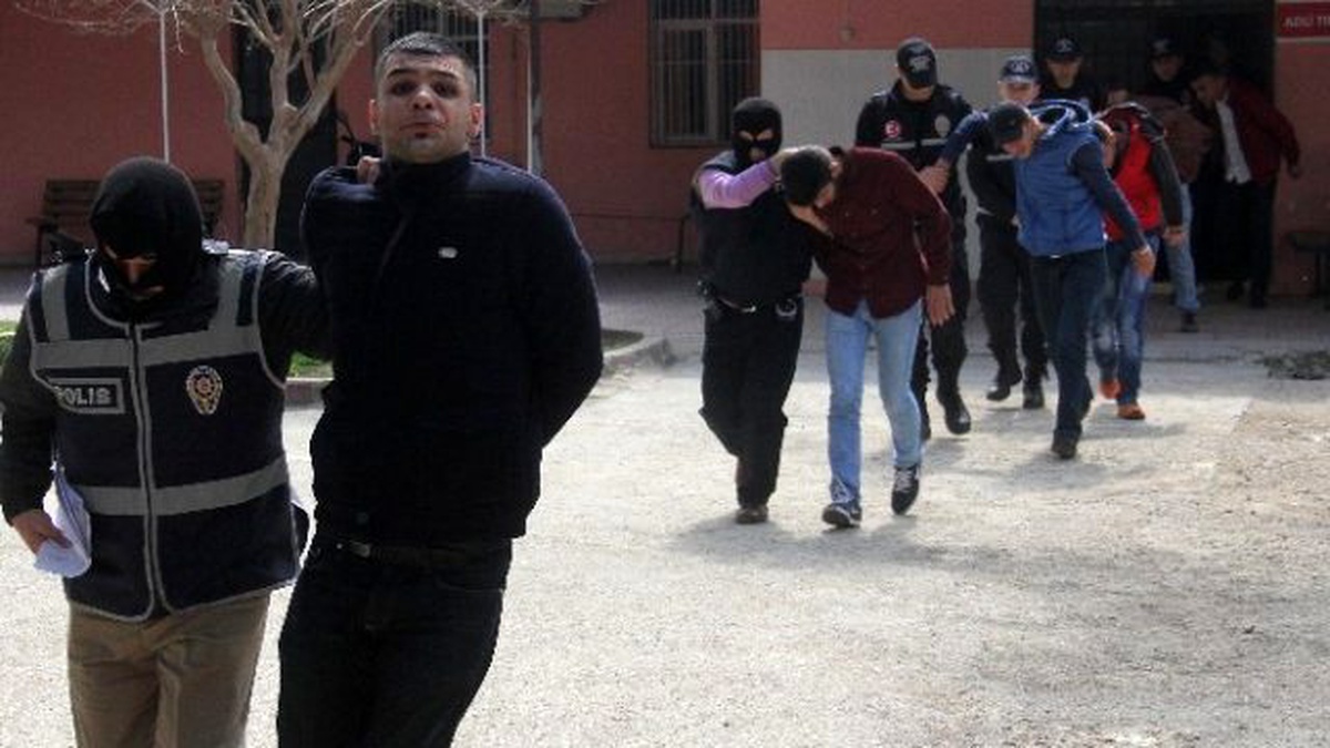 Korsan Gösteriye Katılan PKK Yandaşları Adliyeye Sevk Edildi