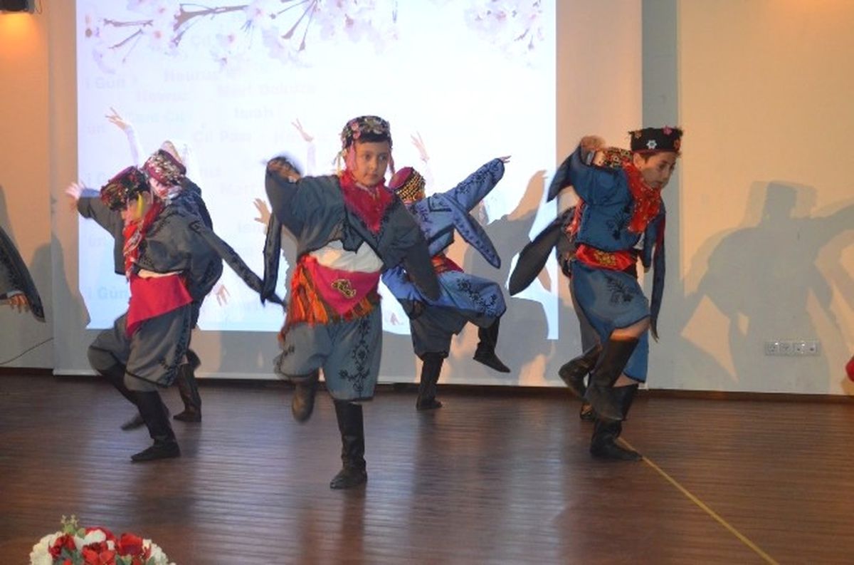 Kula\'da Nevruz Bayramı Kutlandı