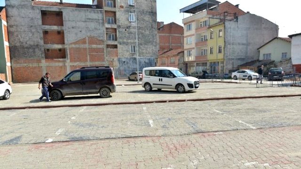 Mahalle Otoparkları ile Çarşı Nefes Alacak