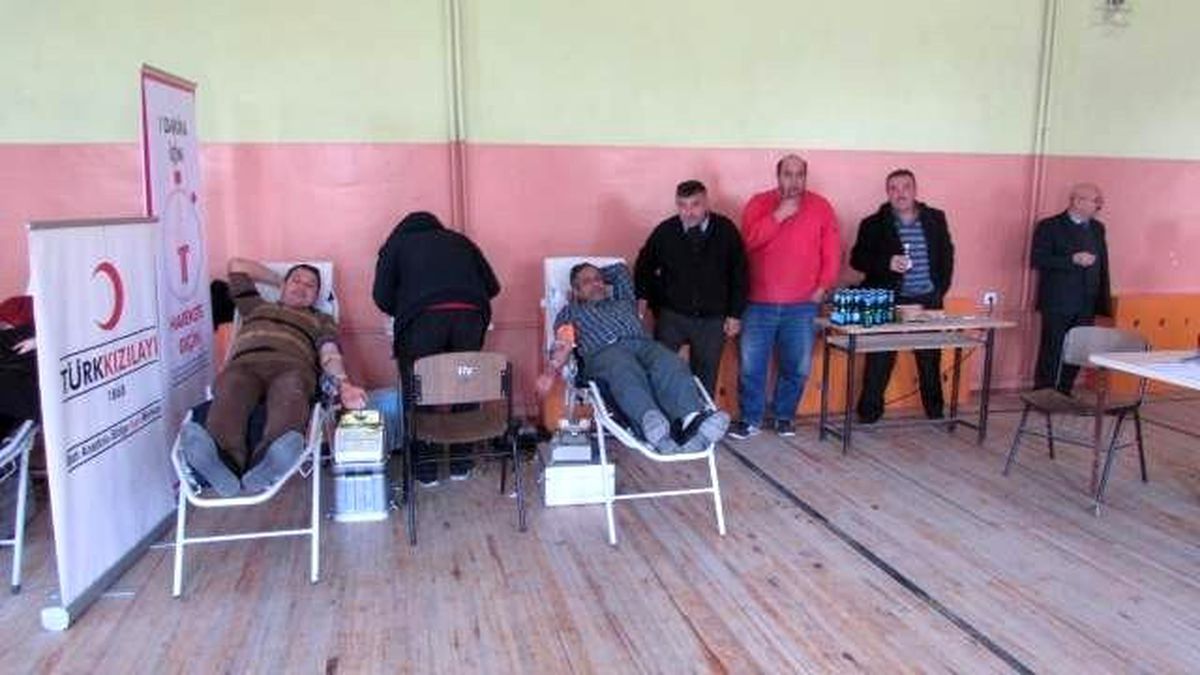 Mahmudiye İlçe Milli Eğitim Müdürlüğü\'nden Kan Bağışı Kampanyası