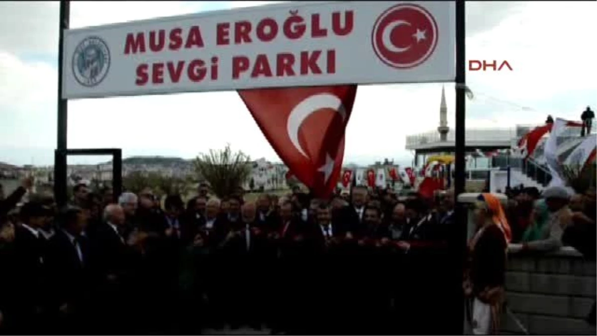 Mersin Musa Eroğlu Sevgi Parkı ve Heykeli Açıldı