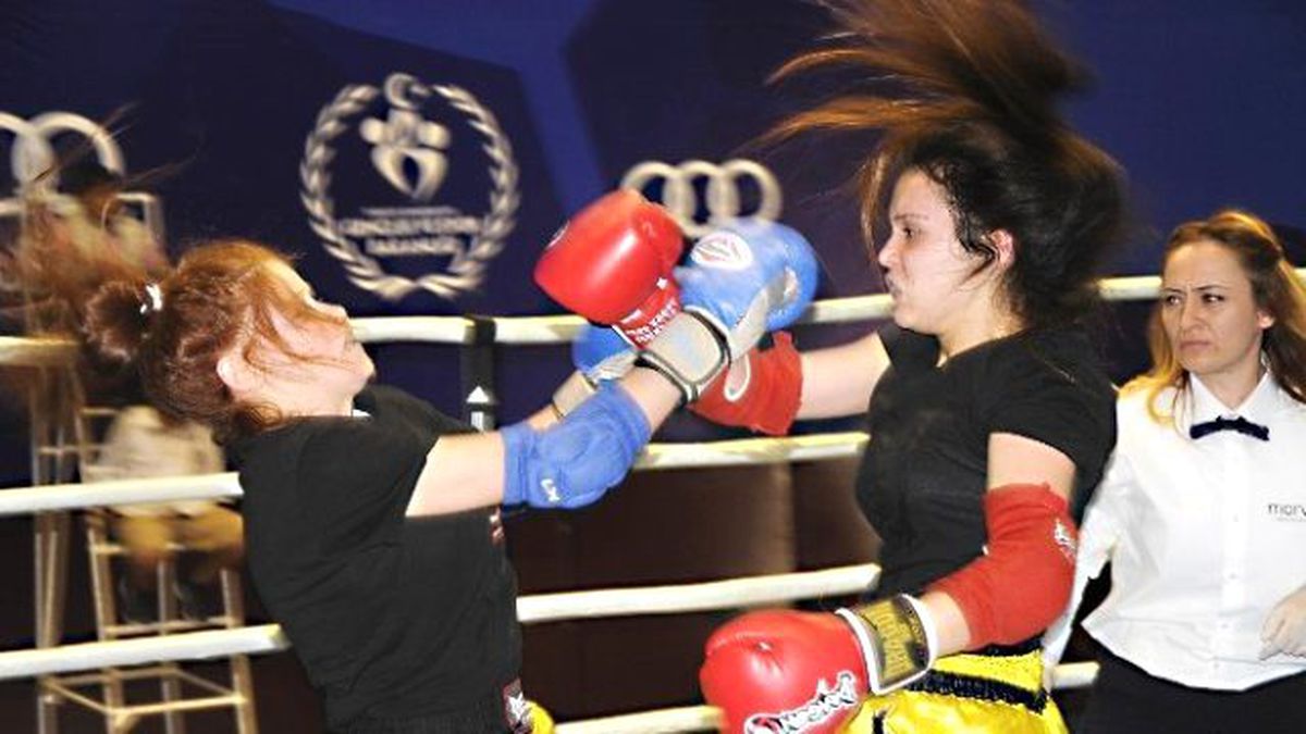 Muay Thai Erdemli Kupası Nefes Kesti