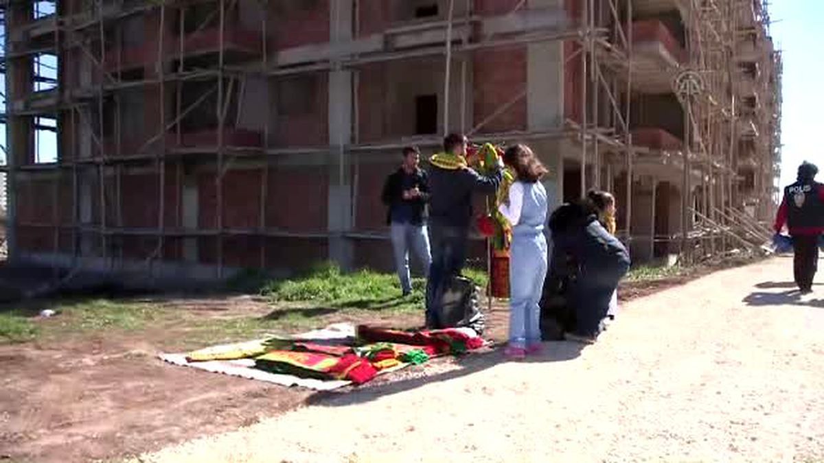 Diyarbakır'da Nevruz Kutlamaları Başladı! Yoğun Güvenlik Dikkat Çekti