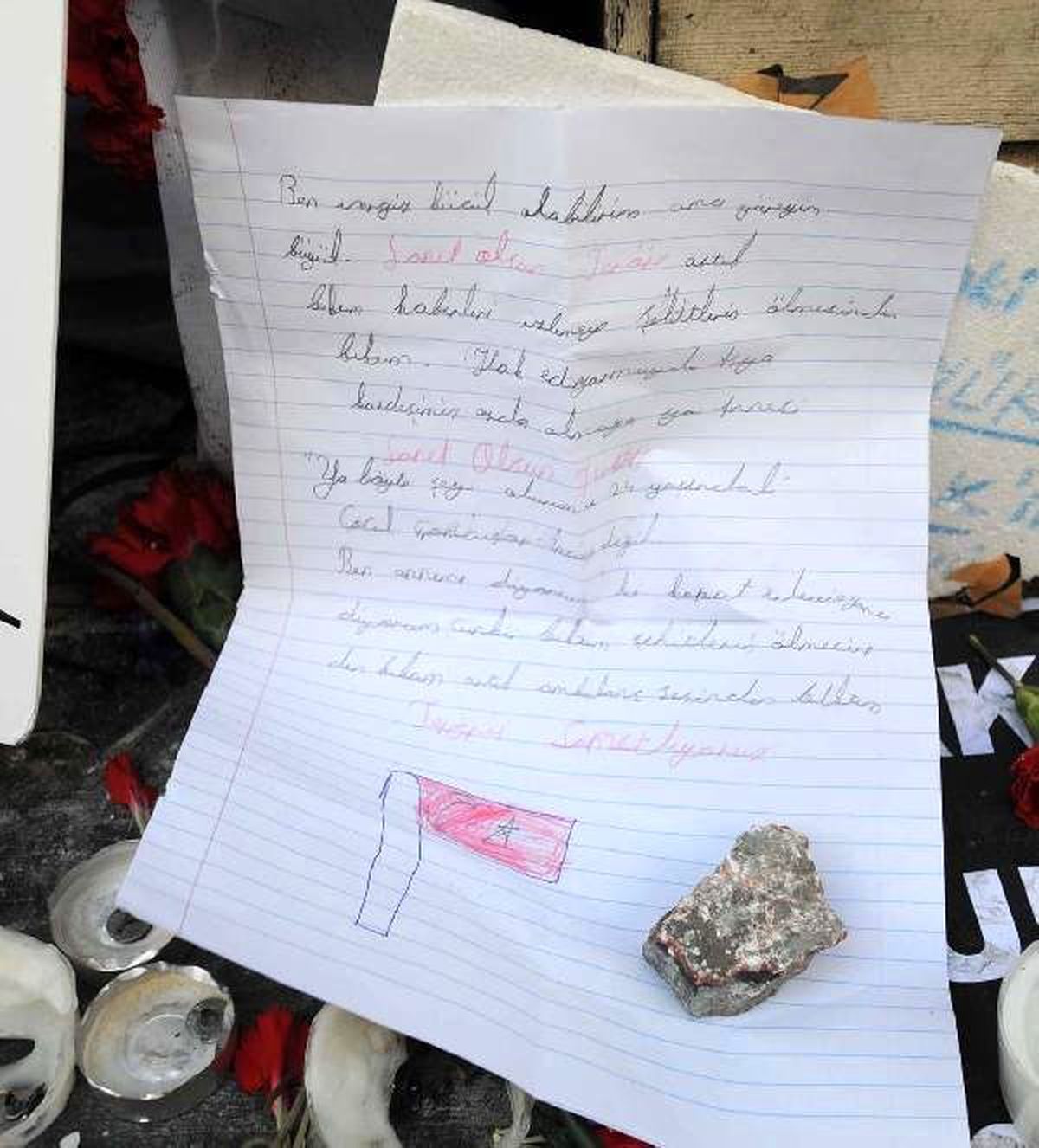 İstiklal Caddesi'ndeki Patlama Noktasında Küçük Kızdan Duygulandıran Mektup