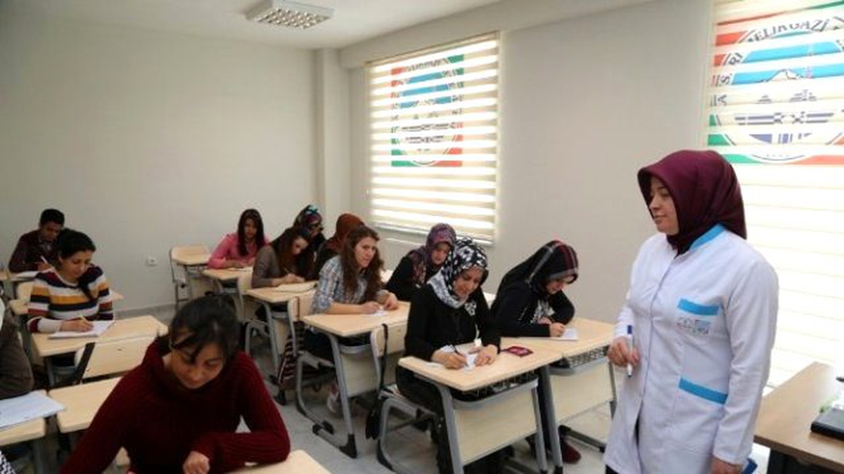 Sağlık Hizmetinde Melikgazi Katkısı Hasta Kabul ve Tıbbi Sekreterlik Kursuna Yoğun İlgi